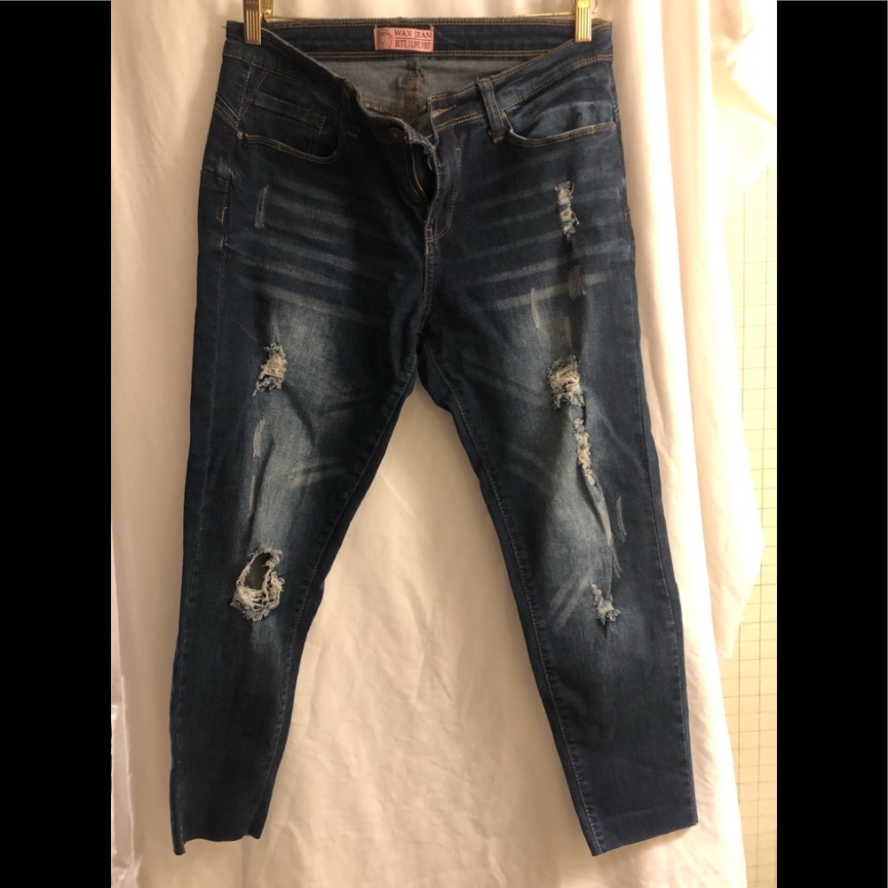 Distressed Ankle skinny butt lifting jeans